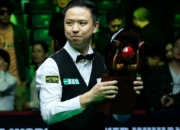 九游娱乐-瞬间定格：球员瞳孔炯炯，全神贯注比赛的简单介绍