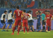 九游VIP-包含热衷足球的狂热球迷，倾倒为心仪球队呐喊支持的词条