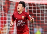 九游游戏-上港连胜创历史纪录，稳坐榜首