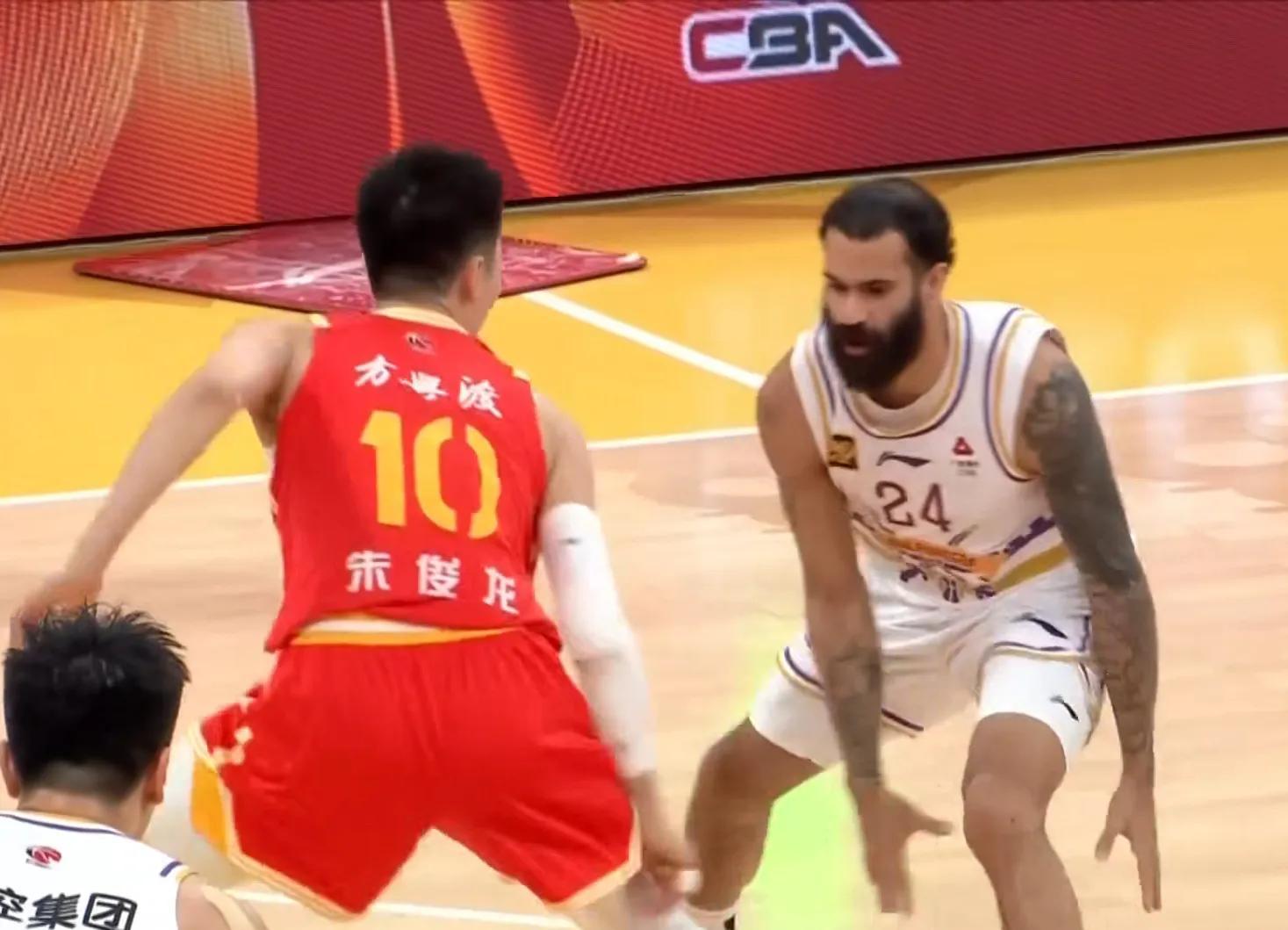 战绩不俗球队交锋,实力对决点燃球场热度的简单介绍 战绩不俗球队交锋,实力对决点燃球场热度的简单介绍