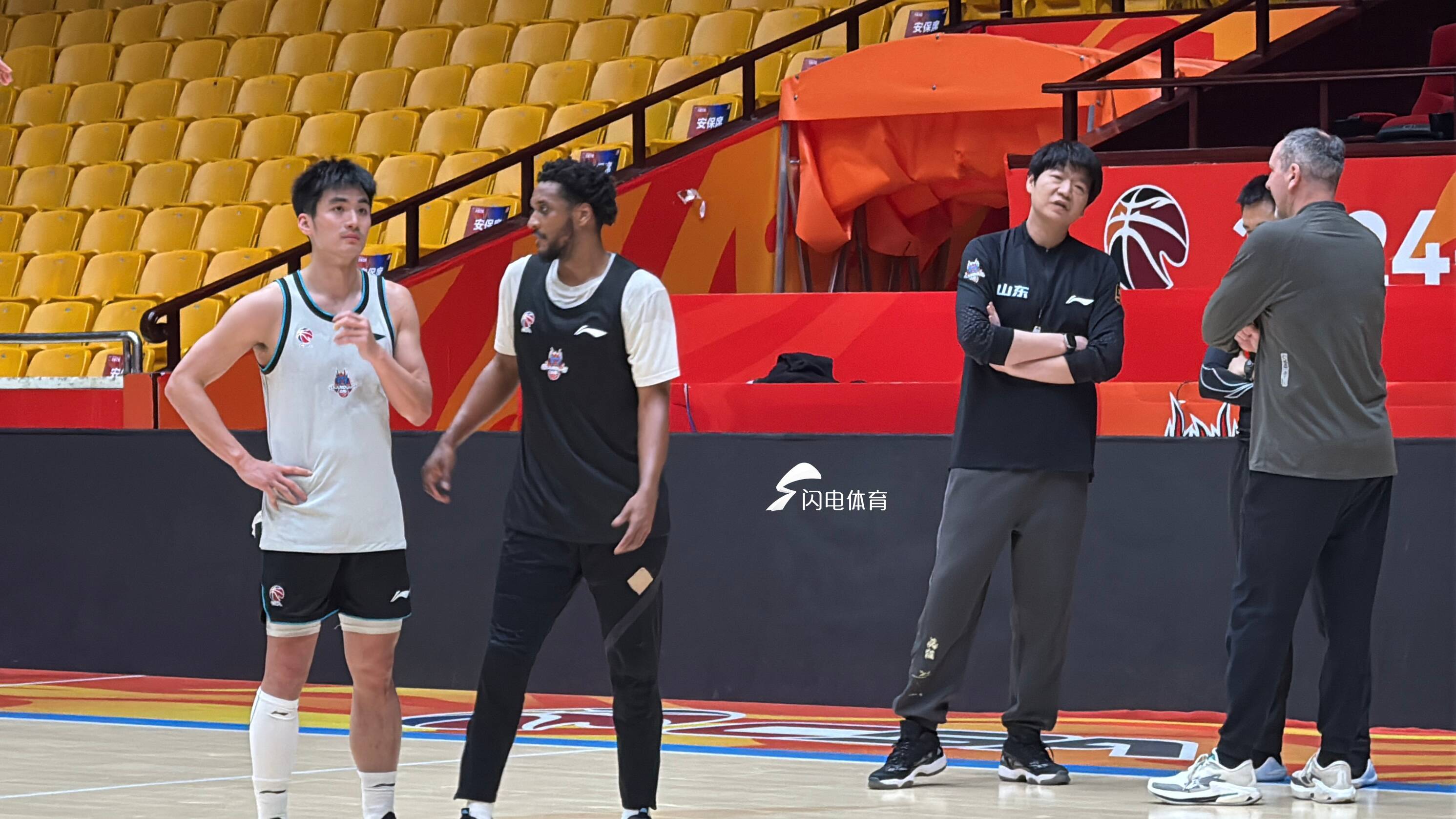 西藏男篮实力强劲，成功战胜山东队的反扑