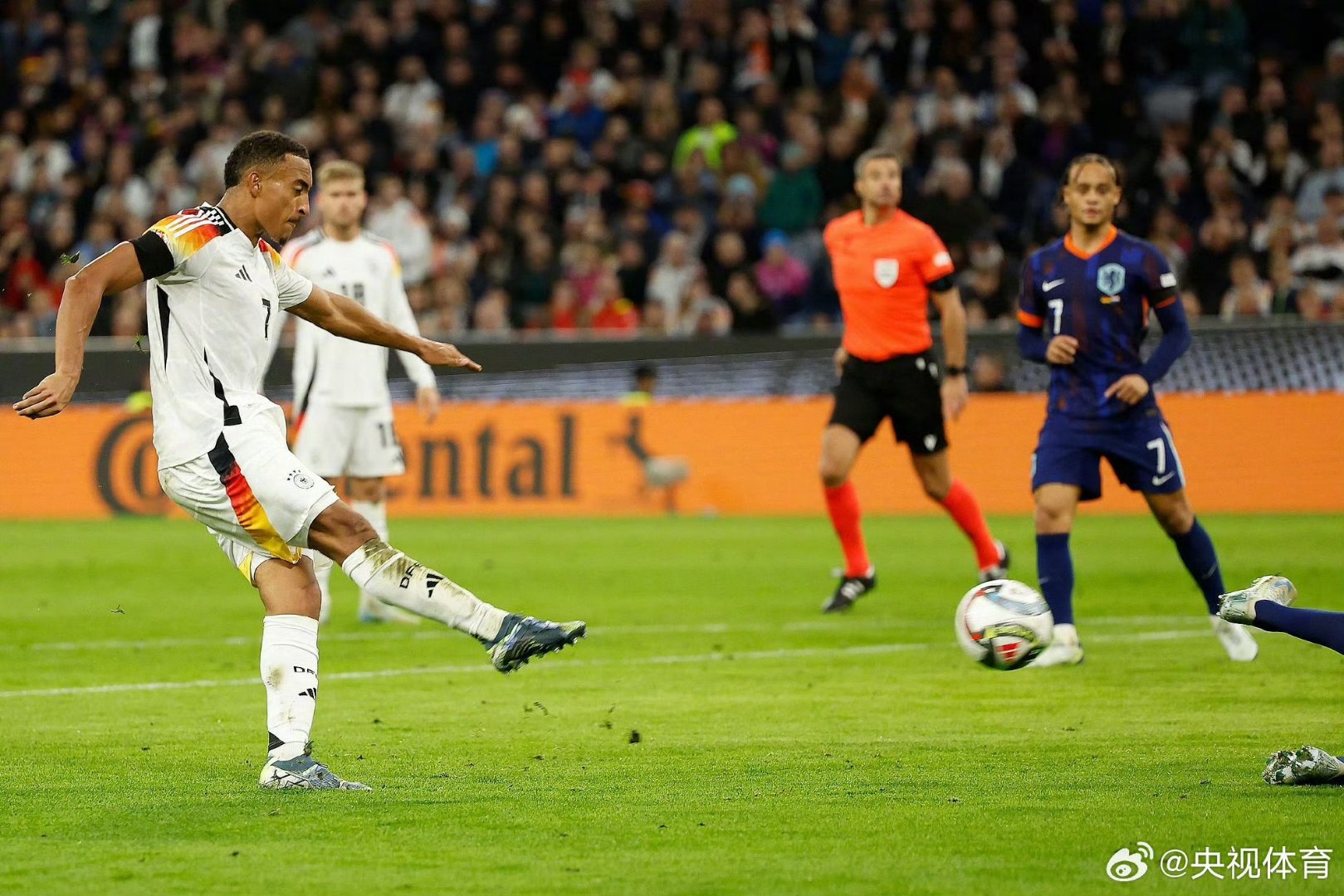 意大利主场告捷,力克对手晋级欧洲国家联赛半决赛的简单介绍 意大利主场告捷,力克对手晋级欧洲国家联赛半决赛的简单介绍