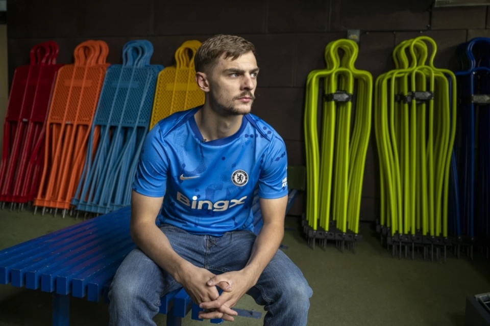 包含莱斯特城青训新秀崭露头角，备受球迷瞩目的词条