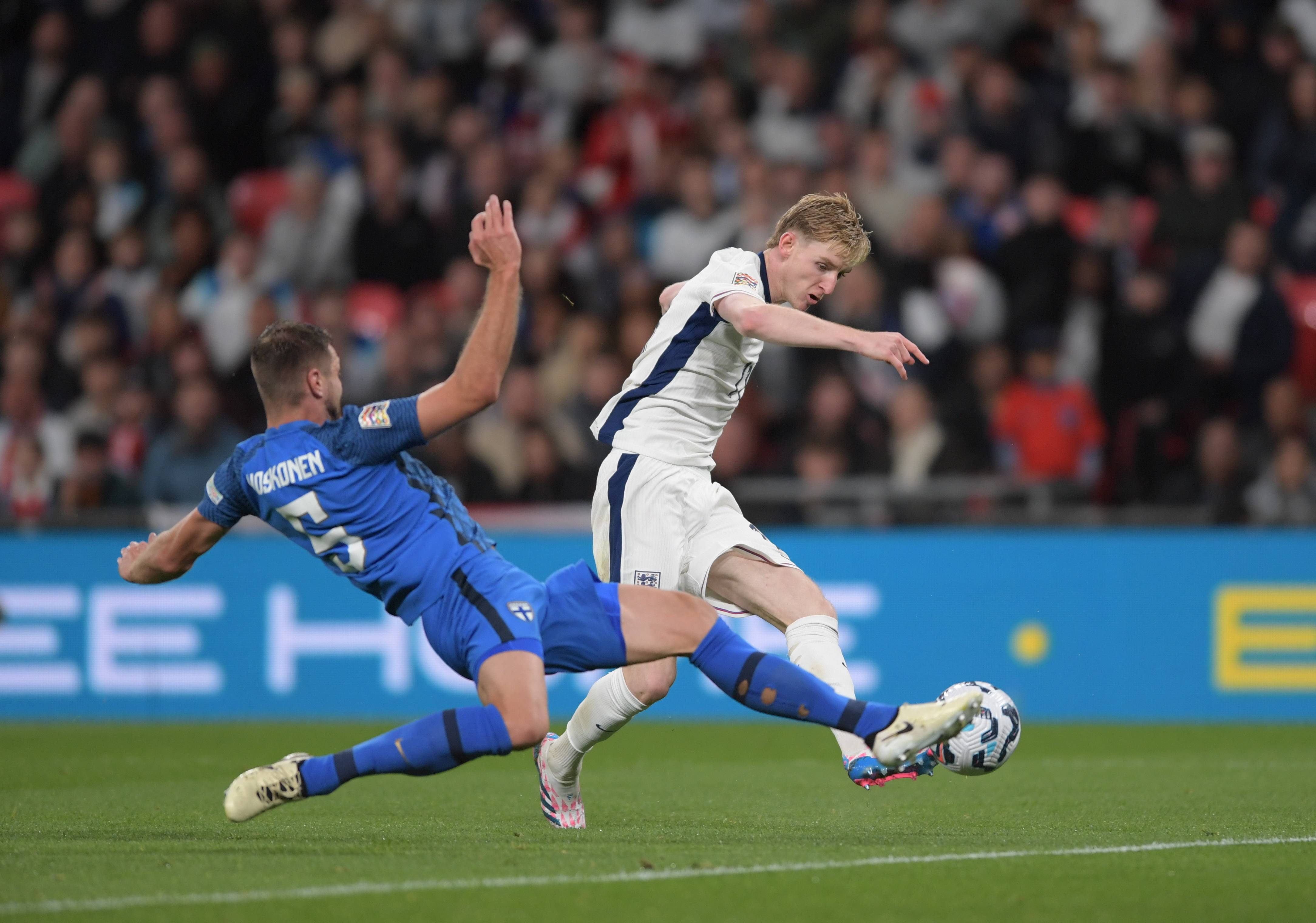 芬兰队在欧预赛中打出精彩表现，球迷喜悦的简单介绍