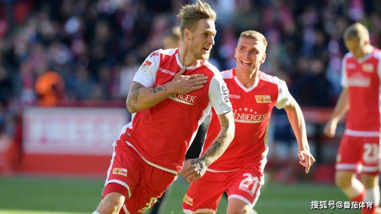 柏林联合后防漏洞百出，频频遭遇失球的简单介绍