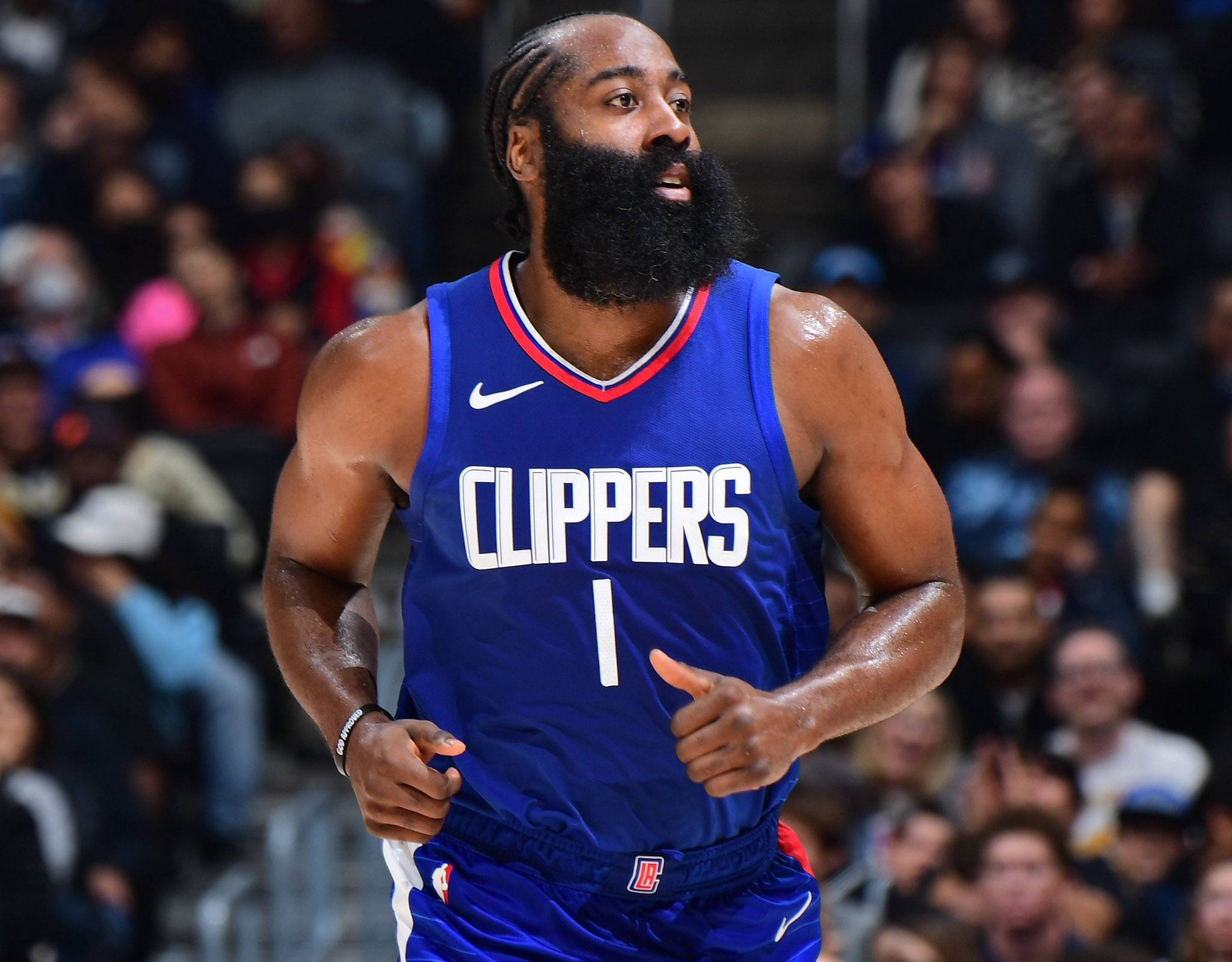 火箭主场击败小牛，哈登发威，球队迎来胜利颤抖的简单介绍