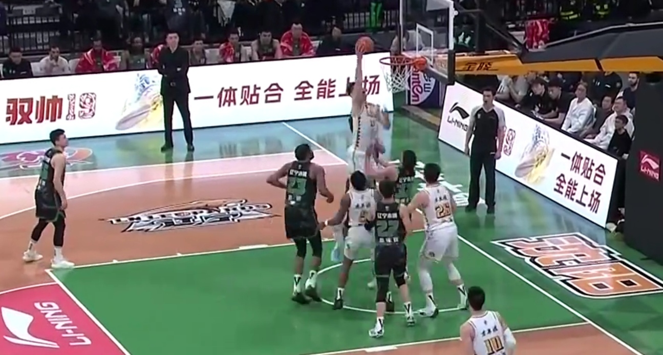 包含篮球比赛重现经典对决,两队几度势均力敌的词条 包含篮球比赛重现经典对决,两队几度势均力敌的词条