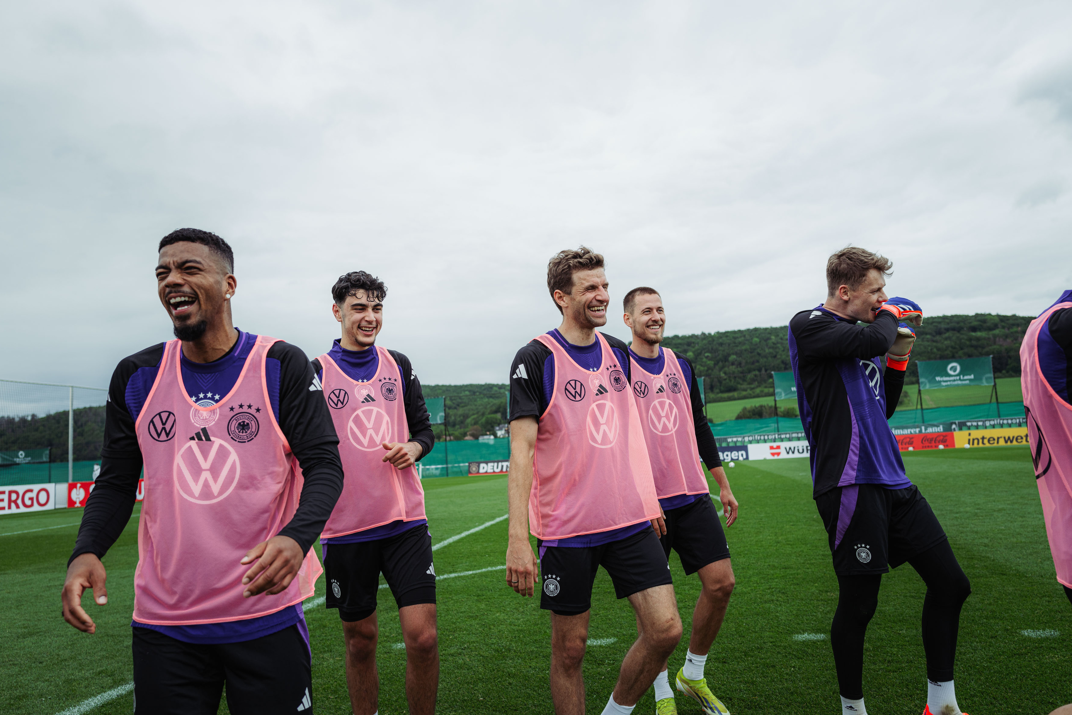 德国队在欧预赛比赛中实现完美表现，夺冠在望的简单介绍