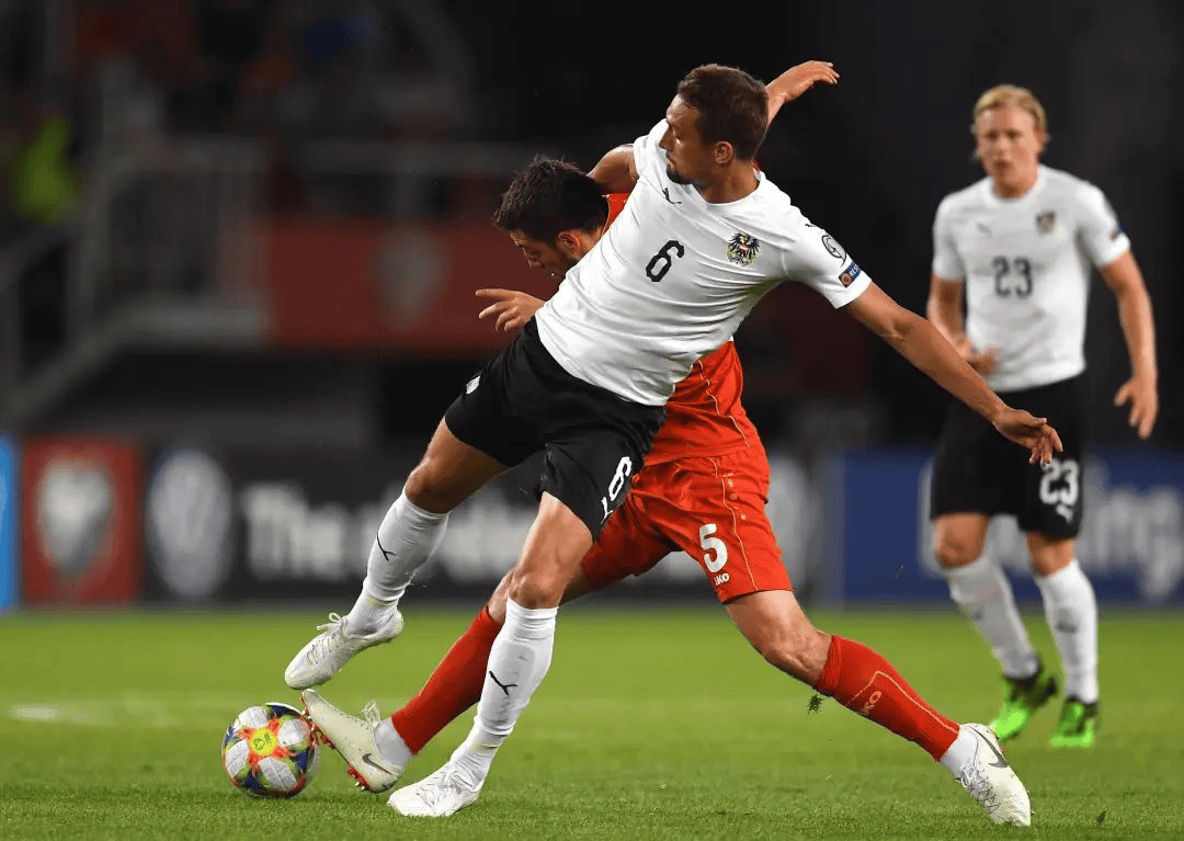 奥地利队在欧国联比赛中惊险晋级