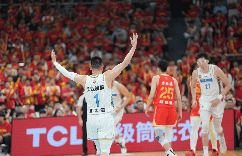 包含浙江男篮客场逆转山西，取得宝贵胜利的词条