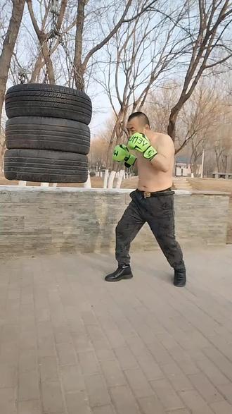 武术选手身手敏捷绝技惊现