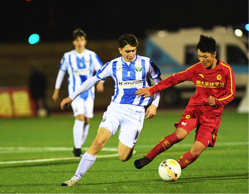 马德里激战首回合，金球队长破门得分