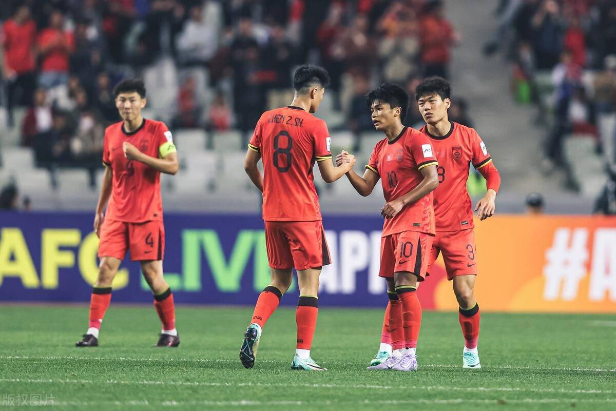 上港队员备战浦项欲取得重要胜利