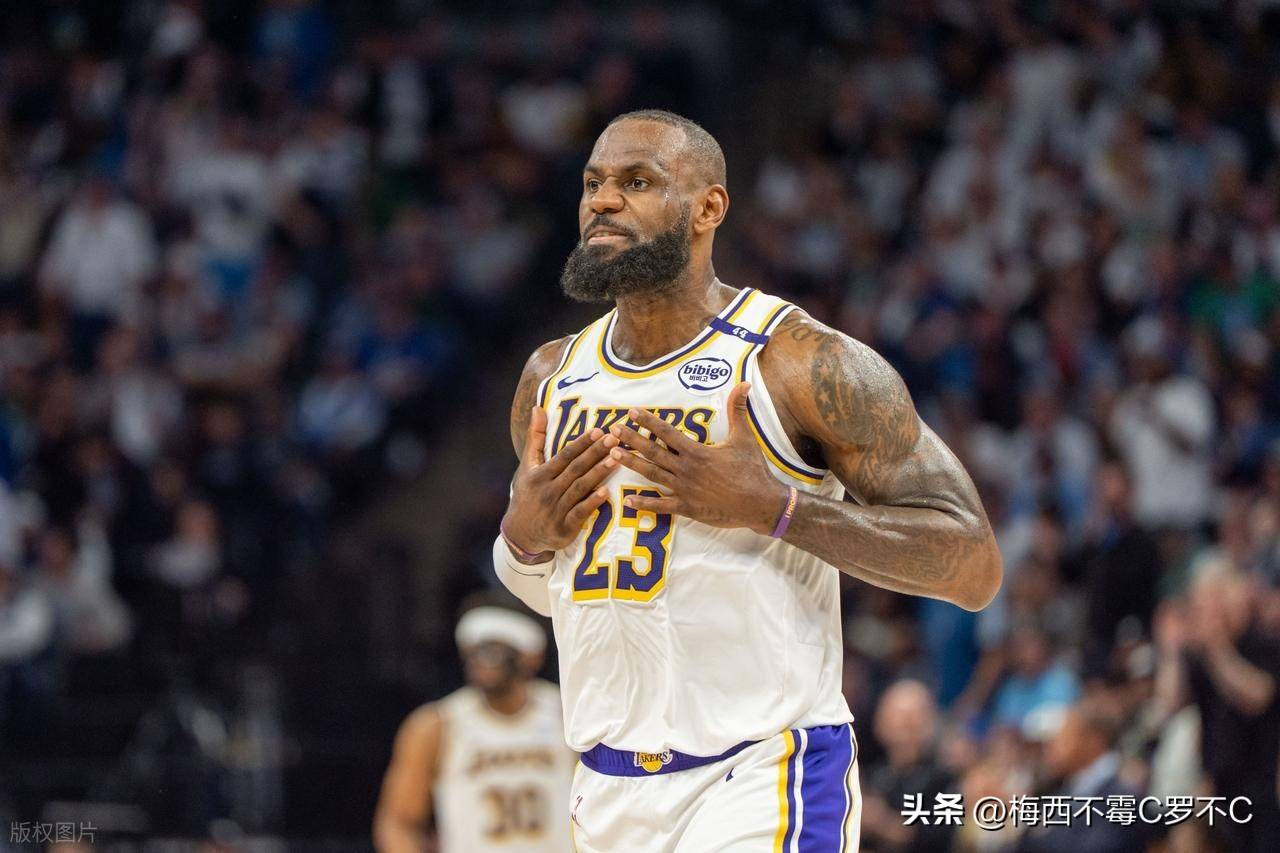 湖人双杀开拓者,实力凸显无疑 湖人双杀开拓者,实力凸显无疑