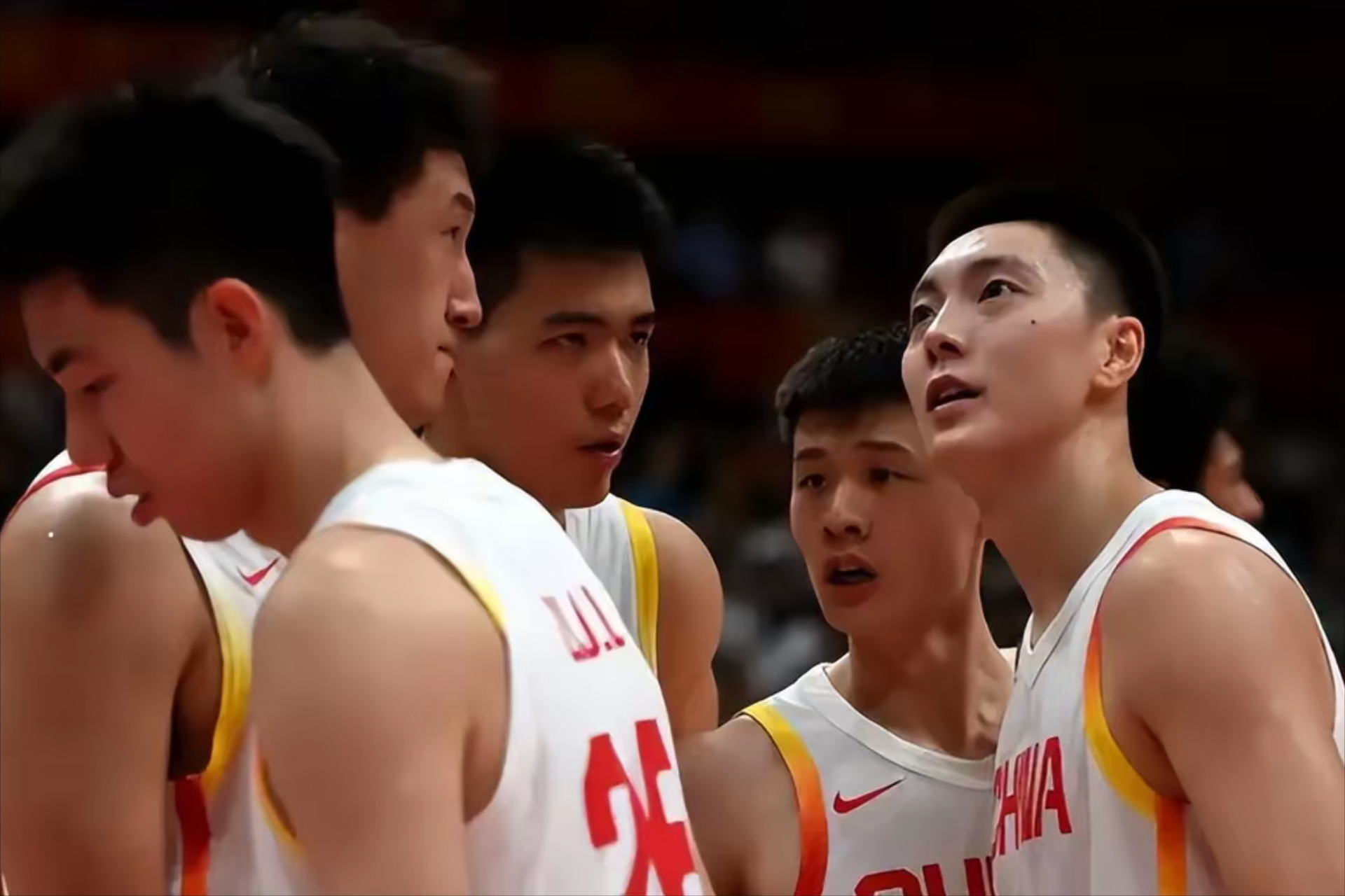 关于四川男篮挑战自我，冲刺高峰的信息