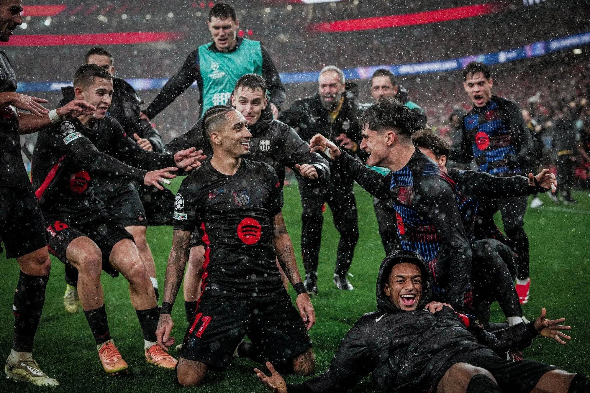 利物浦后场殊死拼抢，铁血中场抢断打出绝杀