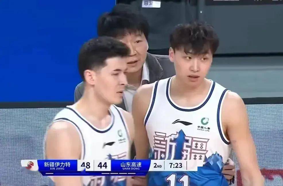 福建男篮继续高歌猛进，猛增战绩的简单介绍