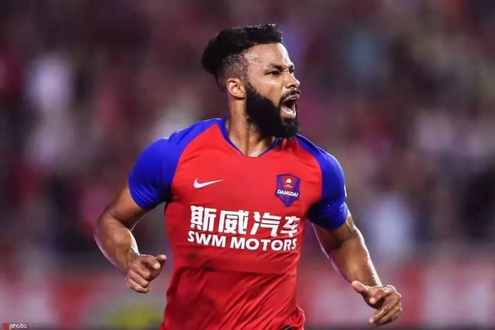 重庆斯威客场战平苏宁，继续保持不败