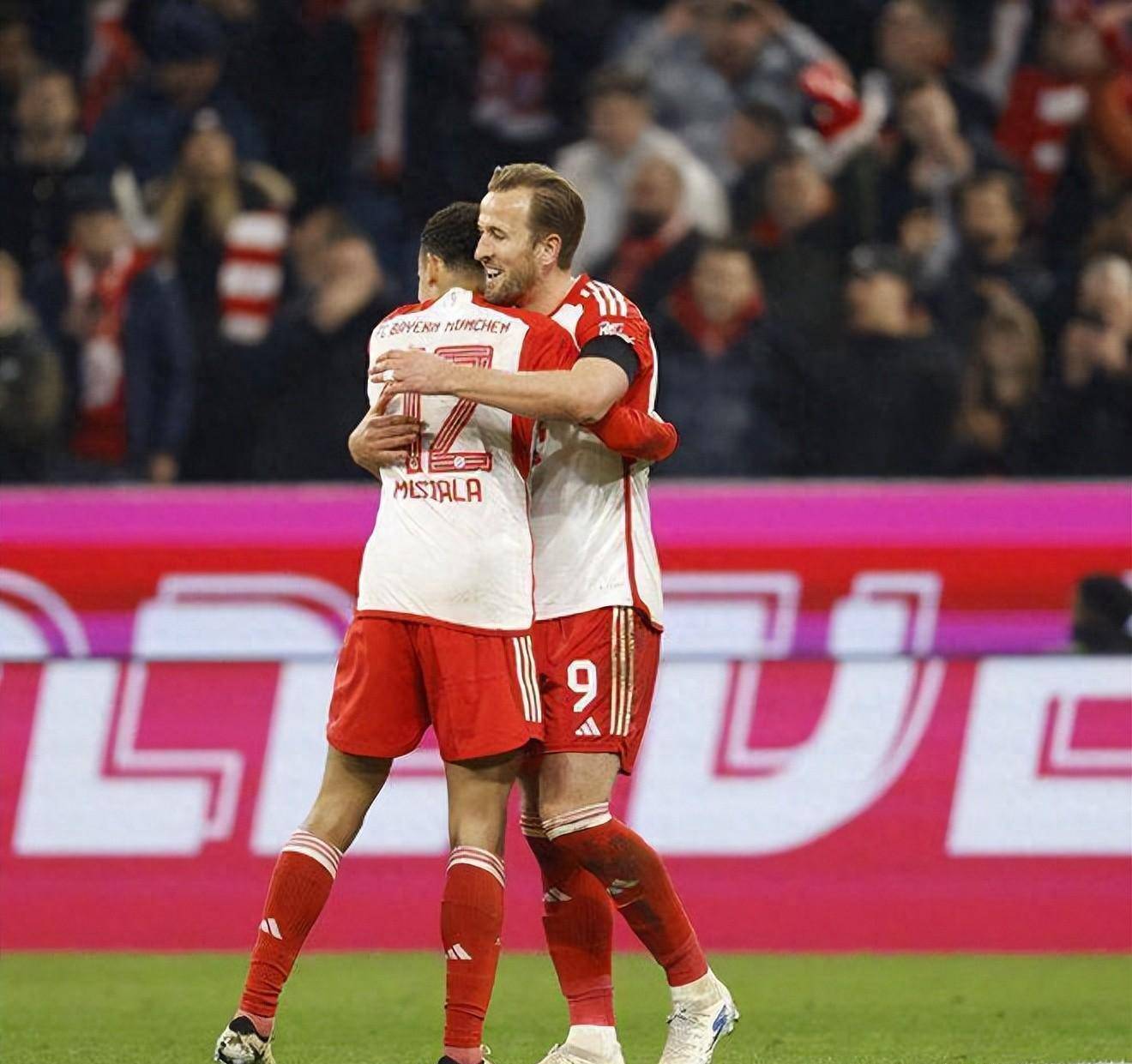 莱比锡红牛队状态回升,冲击联赛榜首 莱比锡红牛队状态回升,冲击联赛榜首