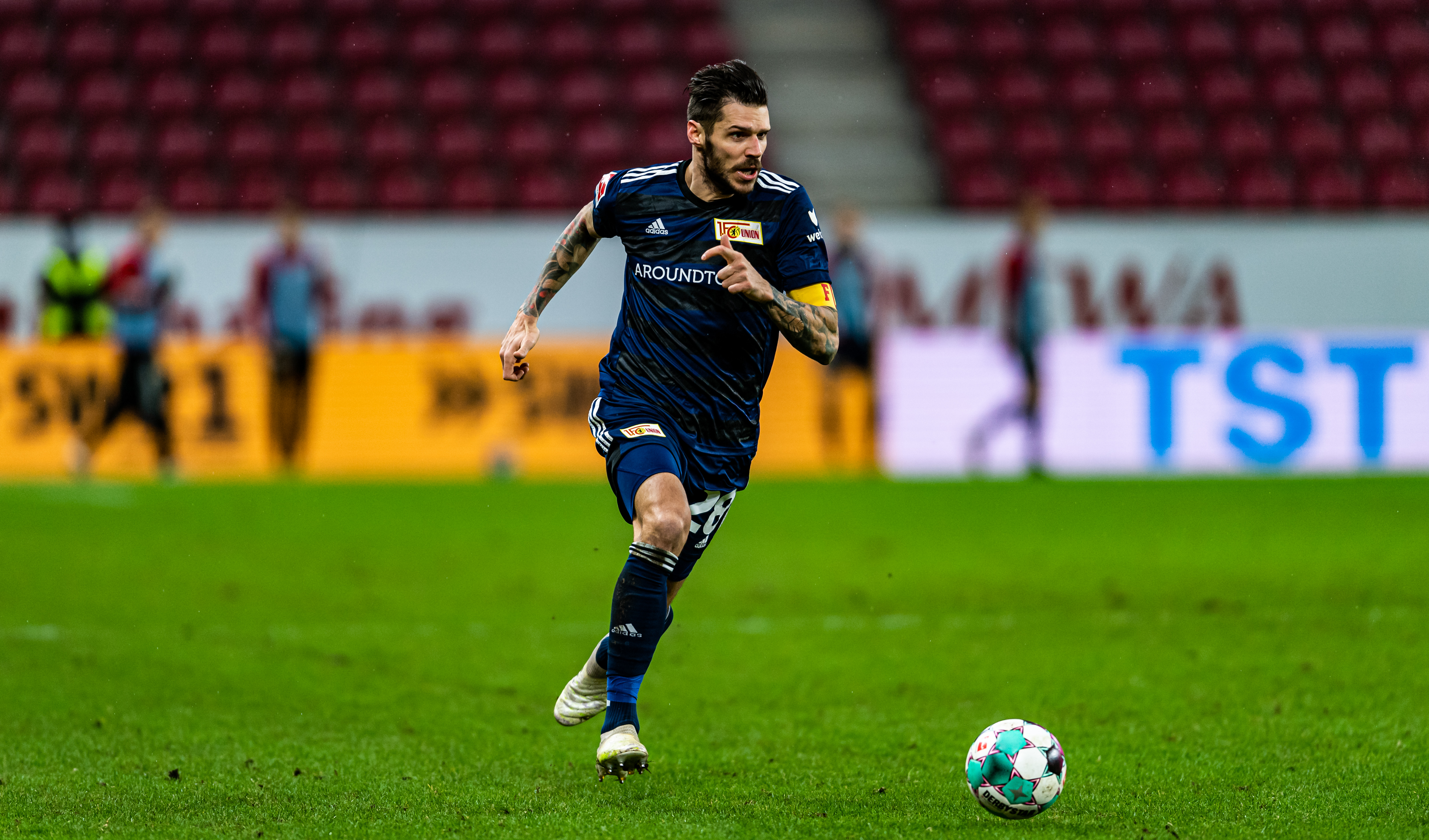 柏林联队状态回升，迎来三连胜跻身中游！