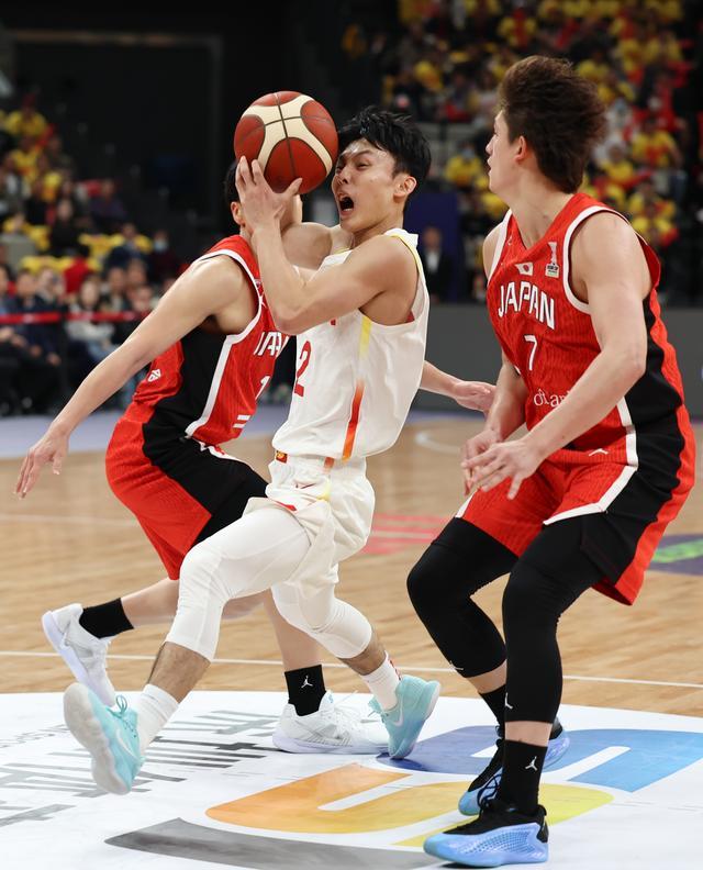 关于日本篮球联赛中东部分众对决将上演的信息 关于日本篮球联赛中东部分众对决将上演的信息