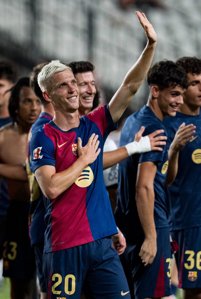 曼城挫败巴萨，豪门遭遇挫折