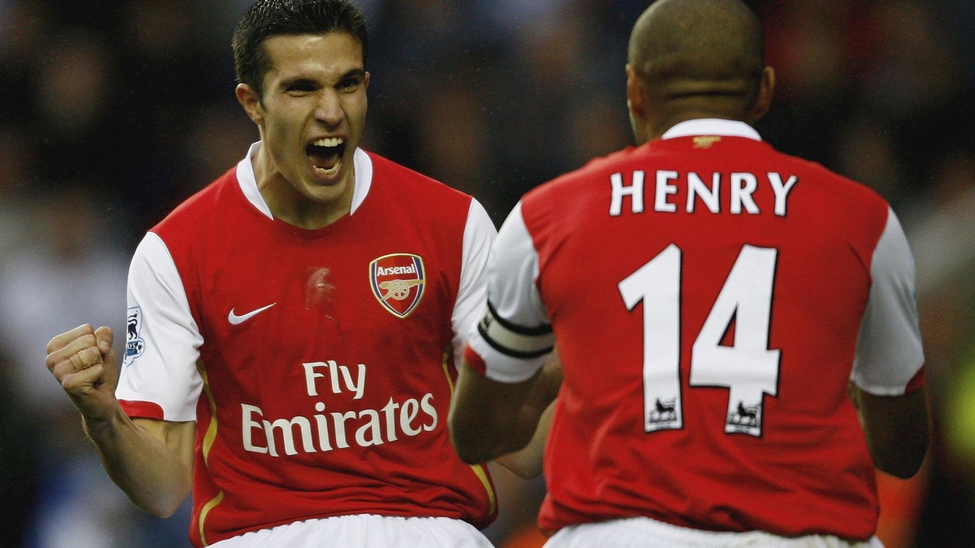 欧冠斗牛场，当公牛的冲锋刺穿太阳的光辉