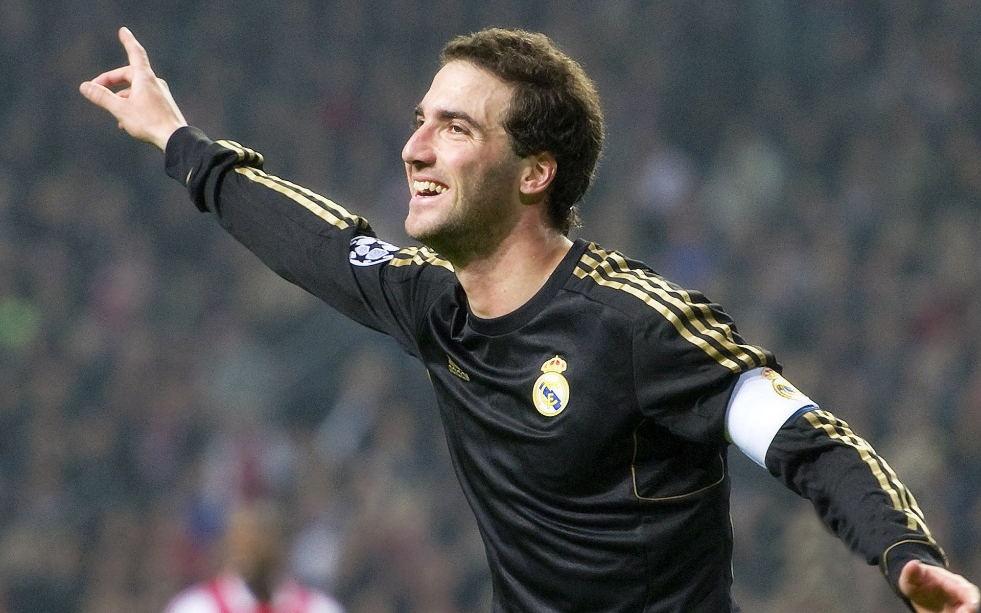 冷极生光，当秘鲁的足球神话照进NBA的季后赛丛林